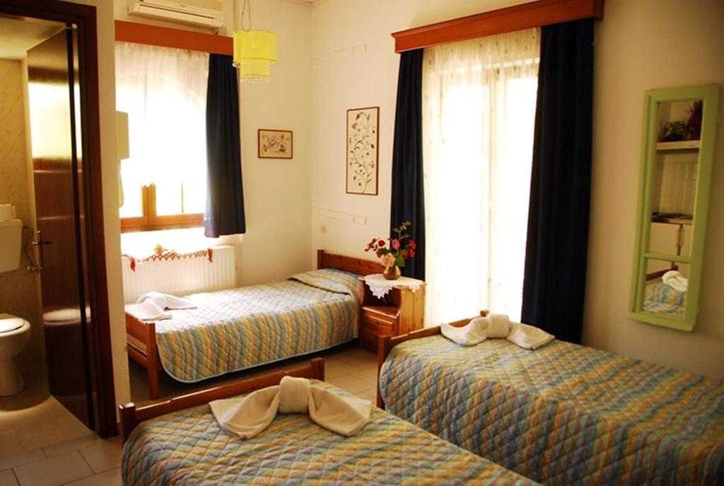 Atzanou Rooms Kamariotissa Cameră foto